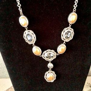 Brighten Necklace